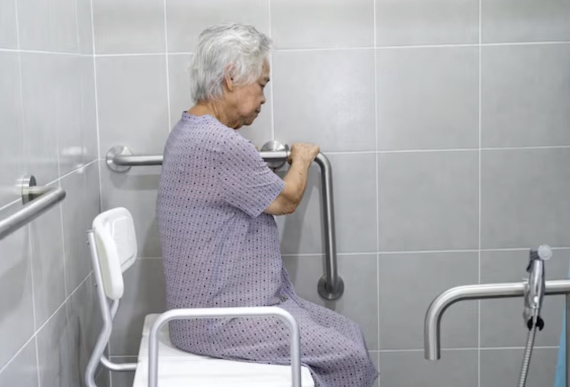 Help An Elderly Person With Toileting